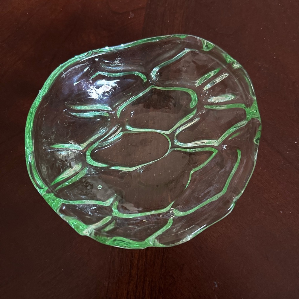 Fire & Light Recycled Glass Celery Wave Puka Dish Bowl - Excellent Condition!